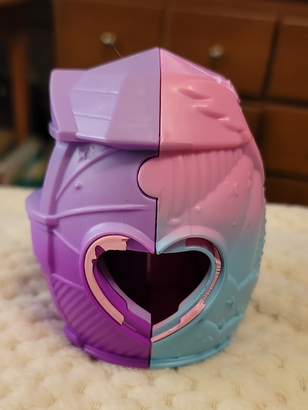 Purple to Pink Gradient Heart Capsule Toy